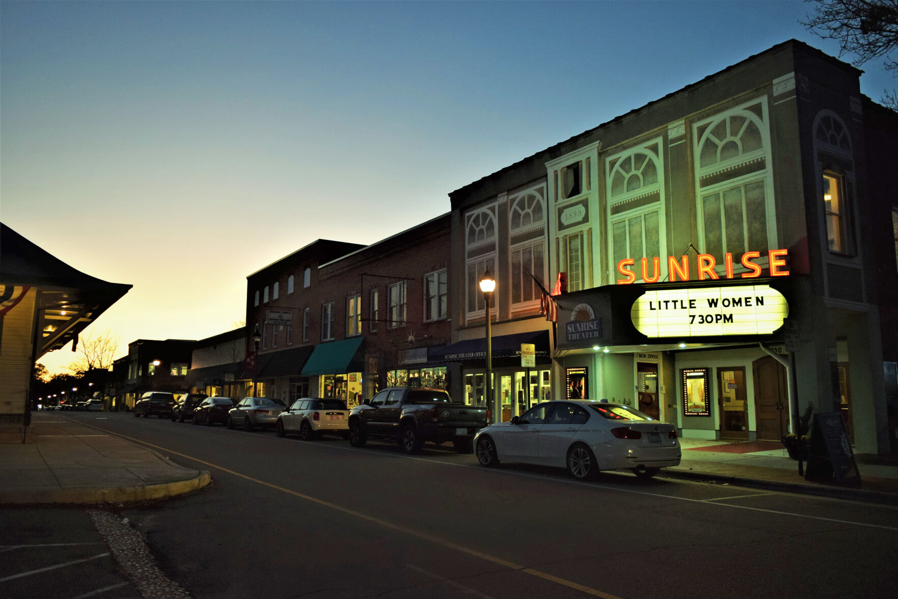 Sunrise Theater